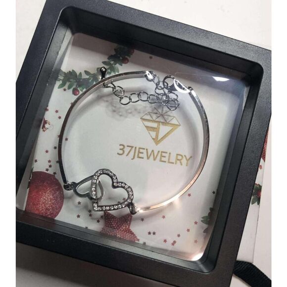 2024 37Jewelry silvertone bracelet interlocking CZ Heart bracelet - Picture 1 of 1